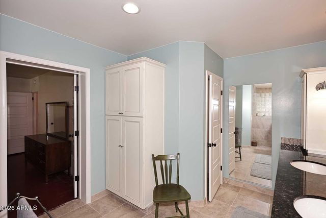 8104 N 8TH Avenue, Phoenix, AZ 85021
