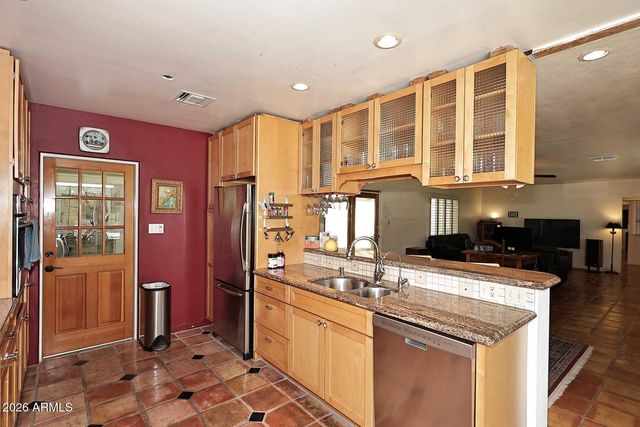 8104 N 8TH Avenue, Phoenix, AZ 85021