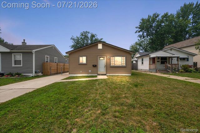 26585 Barrington Street, Madison Heights, MI 48071