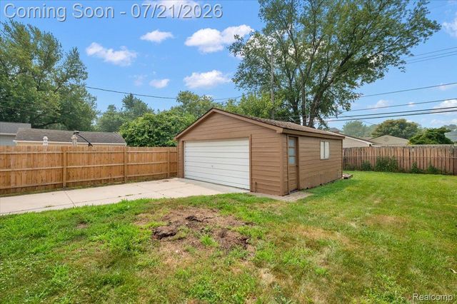 26585 Barrington Street, Madison Heights, MI 48071