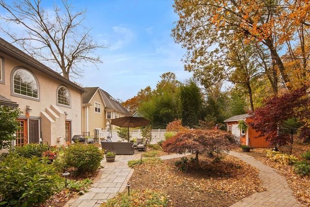 447 Waban Ave, Newton, MA 02468