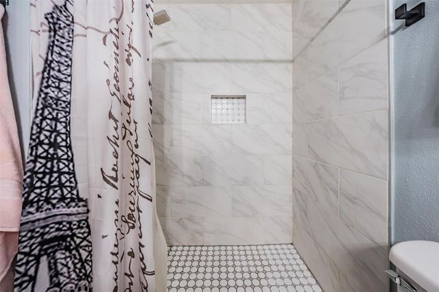 18631 SAN RIO CIRCLE, Lutz, FL 33549