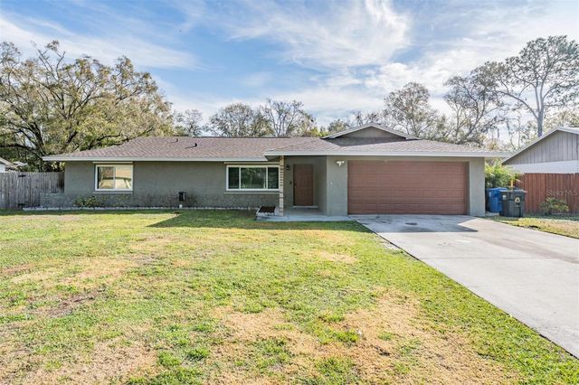 18631 SAN RIO CIRCLE, Lutz, FL 33549