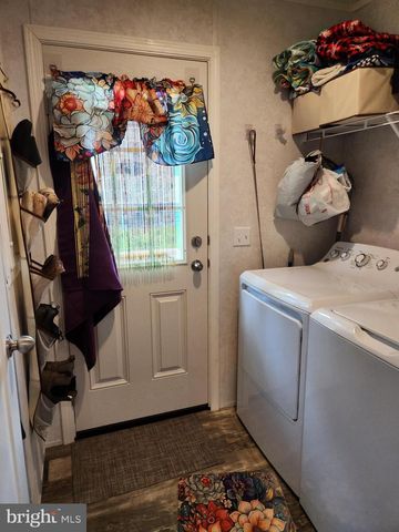 16 MILL ST, York, PA 17406