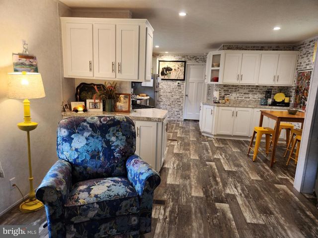 16 MILL ST, York, PA 17406