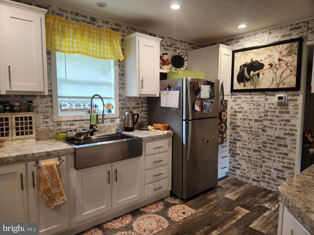 16 MILL ST, York, PA 17406