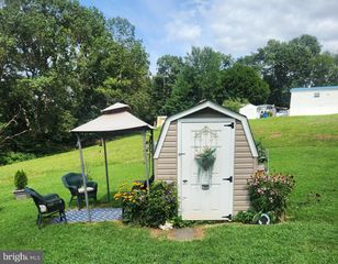 16 MILL ST, York, PA 17406