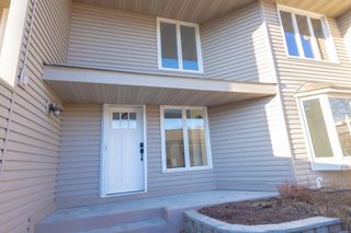 419 County Road C W, Roseville, MN 55113