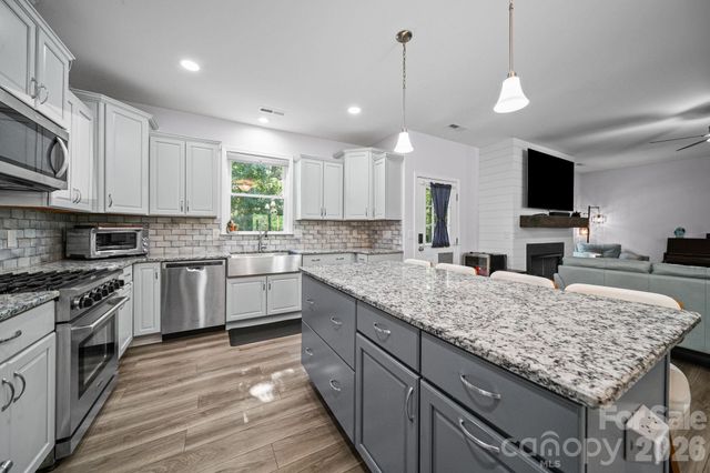 3002 Brooks Mill Lane, Wingate, NC 28174