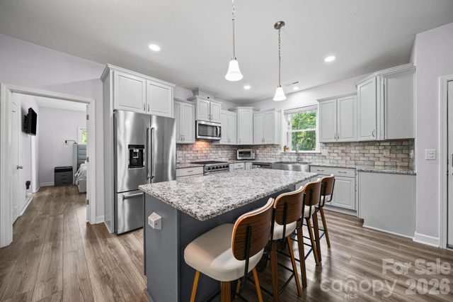 3002 Brooks Mill Lane, Wingate, NC 28174