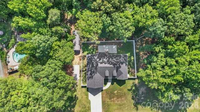 3002 Brooks Mill Lane, Wingate, NC 28174