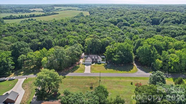 3002 Brooks Mill Lane, Wingate, NC 28174