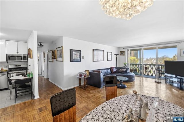 2000 Linwood Avenue 6C, Fort Lee, NJ 07024