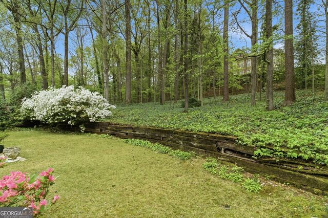 955 Vistavia Circle, Decatur, GA 30033