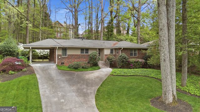 955 Vistavia Circle, Decatur, GA 30033