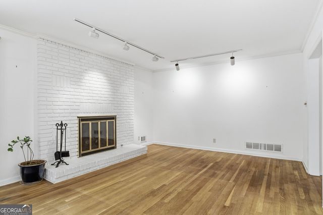 955 Vistavia Circle, Decatur, GA 30033