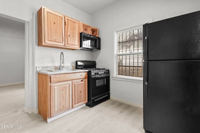 511 E Nevada Avenue E, El Paso, TX 79902