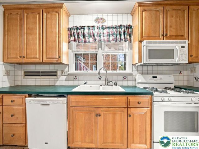 615 North 26th Street, Allentown City, PA 18104