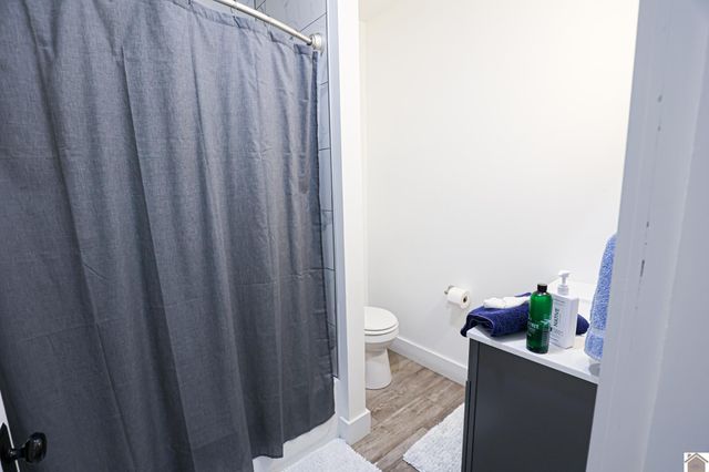 4890 Hendron Rd, Paducah, KY 42003