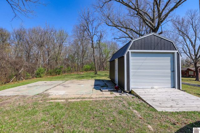 4890 Hendron Rd, Paducah, KY 42003