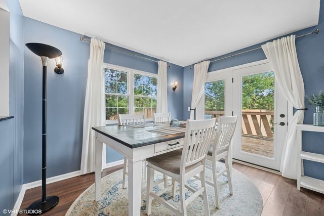 627 Ascot Lane, Streamwood, IL 60107