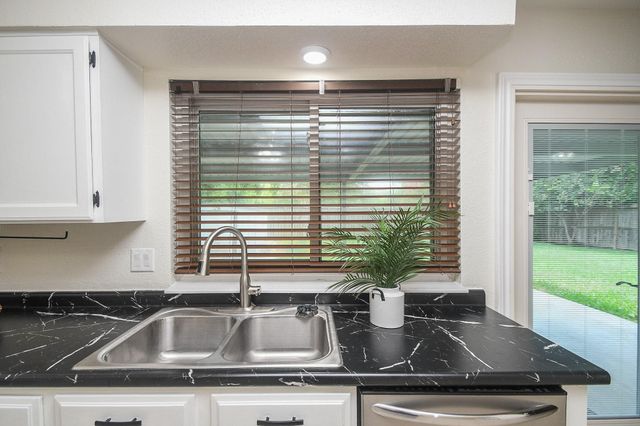 1215 Pinecroft Drive, Sugar Land, TX 77498