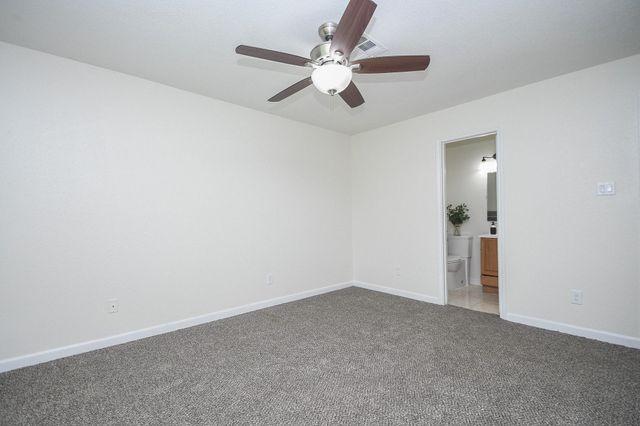 1215 Pinecroft Drive, Sugar Land, TX 77498