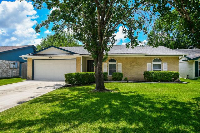 1215 Pinecroft Drive, Sugar Land, TX 77498