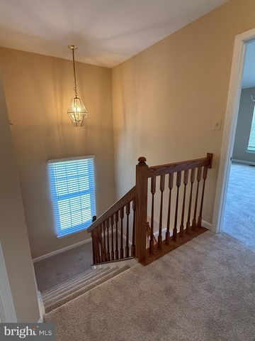 12700 NETTLECREEK PL, Woodbridge, VA 22192