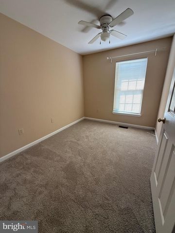 12700 NETTLECREEK PL, Woodbridge, VA 22192