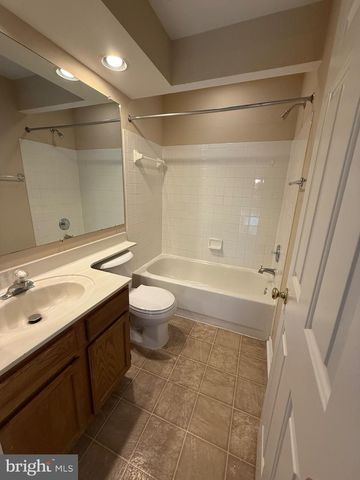 12700 NETTLECREEK PL, Woodbridge, VA 22192