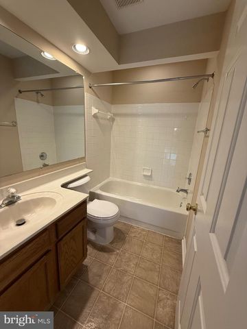 12700 NETTLECREEK PL, Woodbridge, VA 22192
