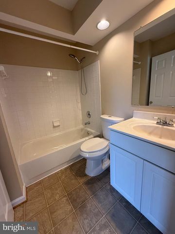 12700 NETTLECREEK PL, Woodbridge, VA 22192