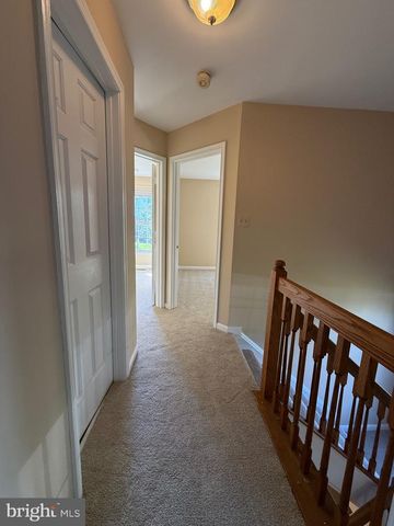 12700 NETTLECREEK PL, Woodbridge, VA 22192