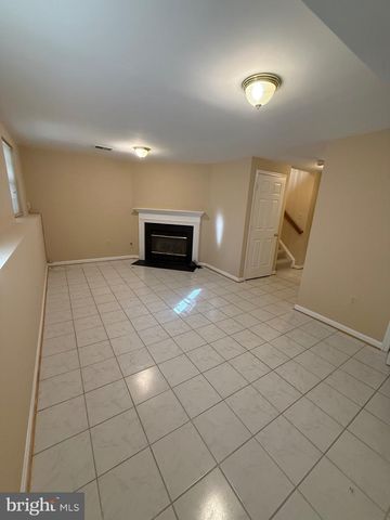 12700 NETTLECREEK PL, Woodbridge, VA 22192
