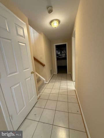 12700 NETTLECREEK PL, Woodbridge, VA 22192