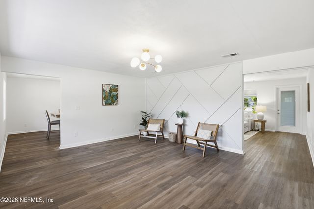 311 SW 4TH Street, Trenton, FL 32693