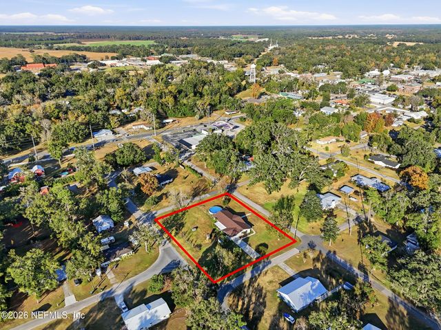 311 SW 4TH Street, Trenton, FL 32693
