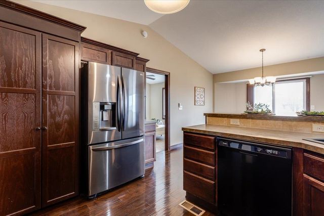 2214 S Limuel Ct, Wichita, KS 67235