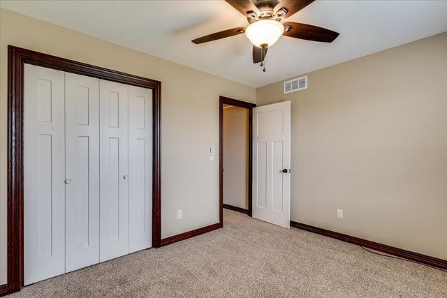 2214 S Limuel Ct, Wichita, KS 67235