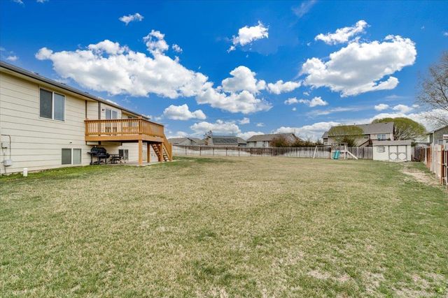 2214 S Limuel Ct, Wichita, KS 67235