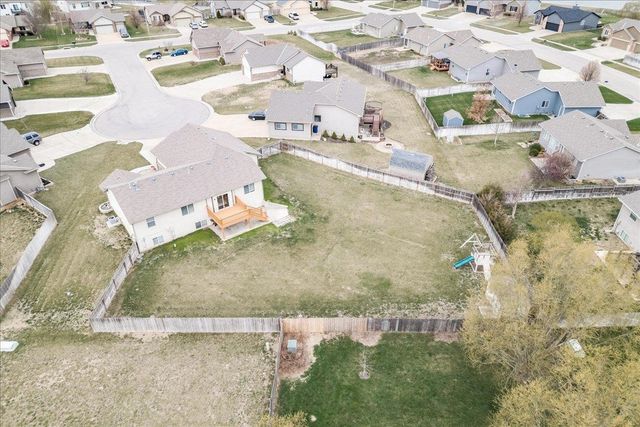 2214 S Limuel Ct, Wichita, KS 67235