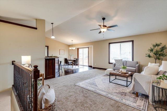 2214 S Limuel Ct, Wichita, KS 67235