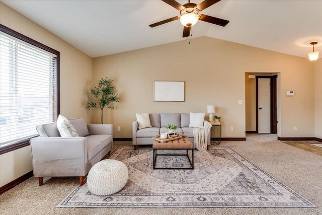 2214 S Limuel Ct, Wichita, KS 67235