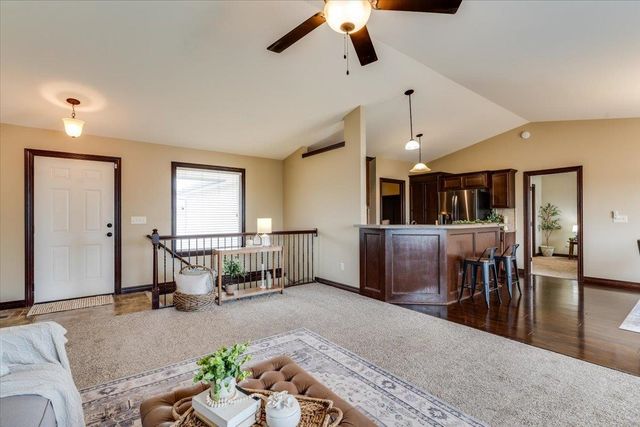 2214 S Limuel Ct, Wichita, KS 67235