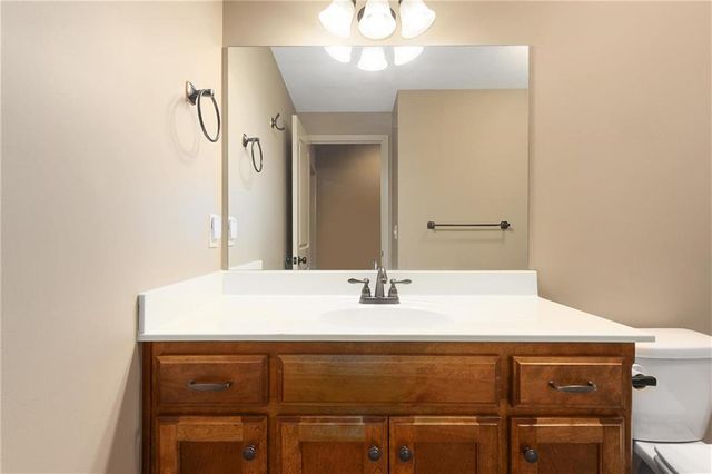 7804 N Walrond Avenue, Kansas City, MO 64119