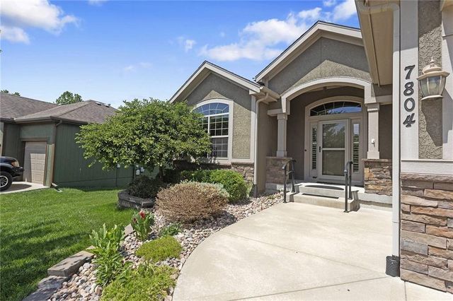 7804 N Walrond Avenue, Kansas City, MO 64119