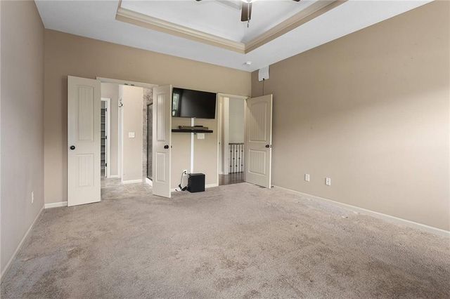 7804 N Walrond Avenue, Kansas City, MO 64119