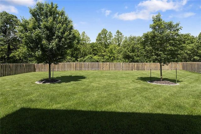 7804 N Walrond Avenue, Kansas City, MO 64119