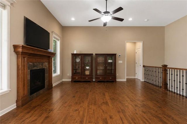 7804 N Walrond Avenue, Kansas City, MO 64119
